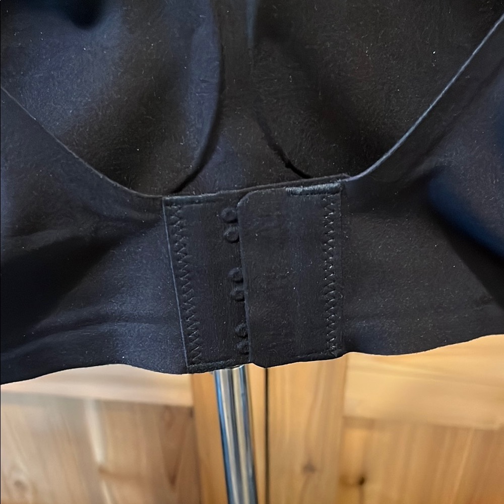 Elegant Black Women's Bra - Picture 8 of 10